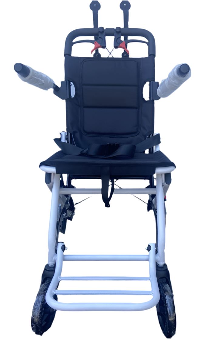 Chaise roulante en aluminium pliante avec dossier et repose-pieds