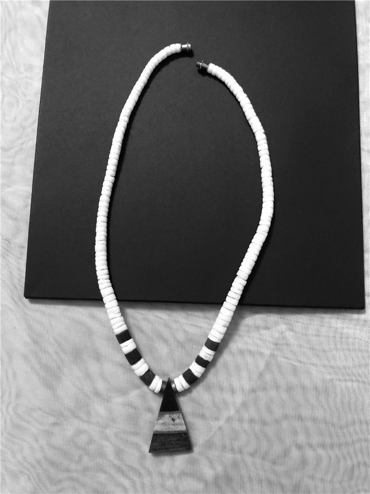 Collier « Nil » — perles blanches & pendentif Art déco