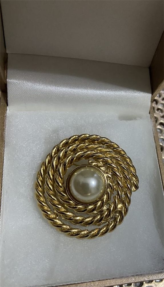 Broche « Nœud marin » — corde & perle