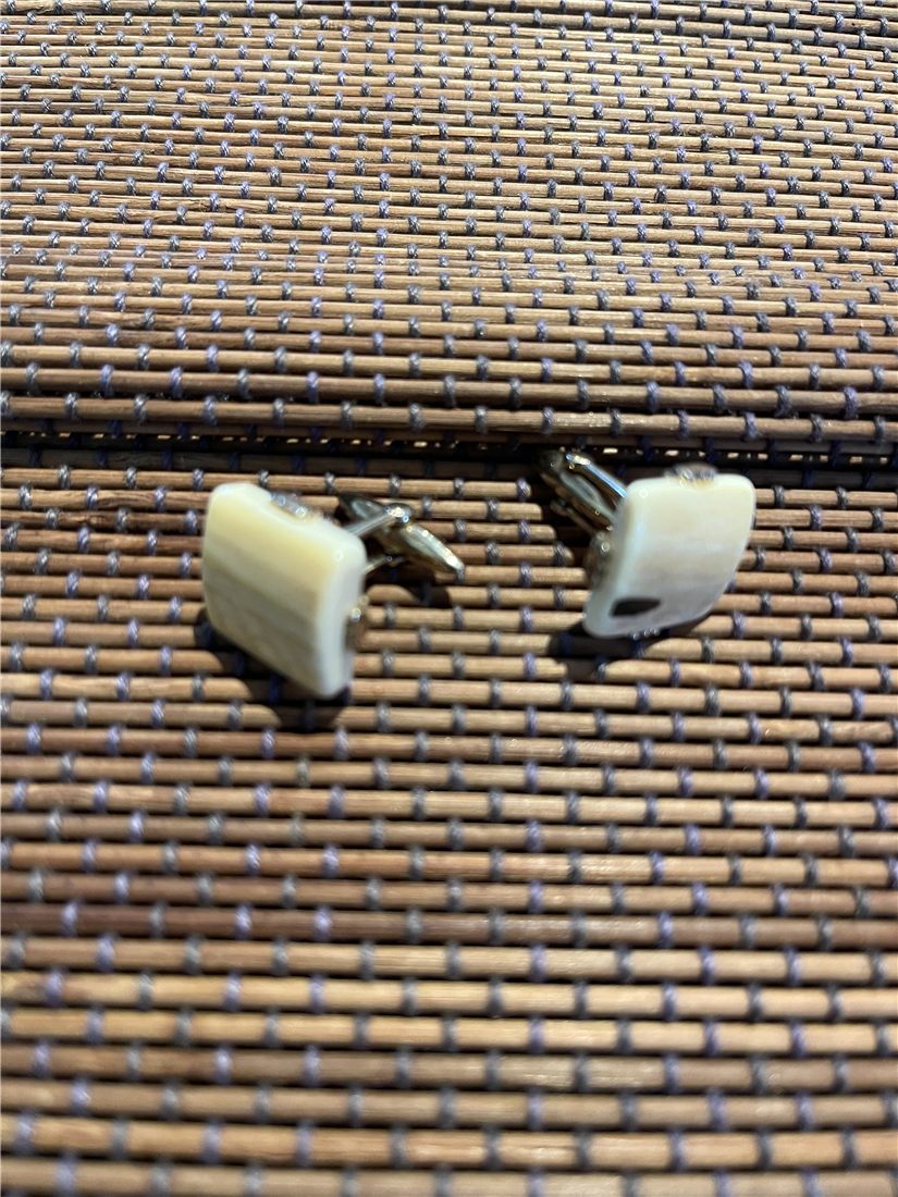 Boucles « Neige » — carré blanc nacré