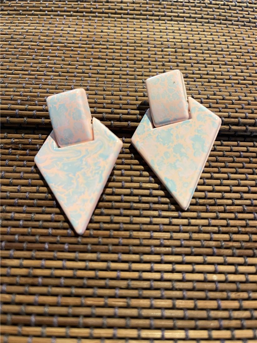 Boucles « Terrazzo rose » — géométriques