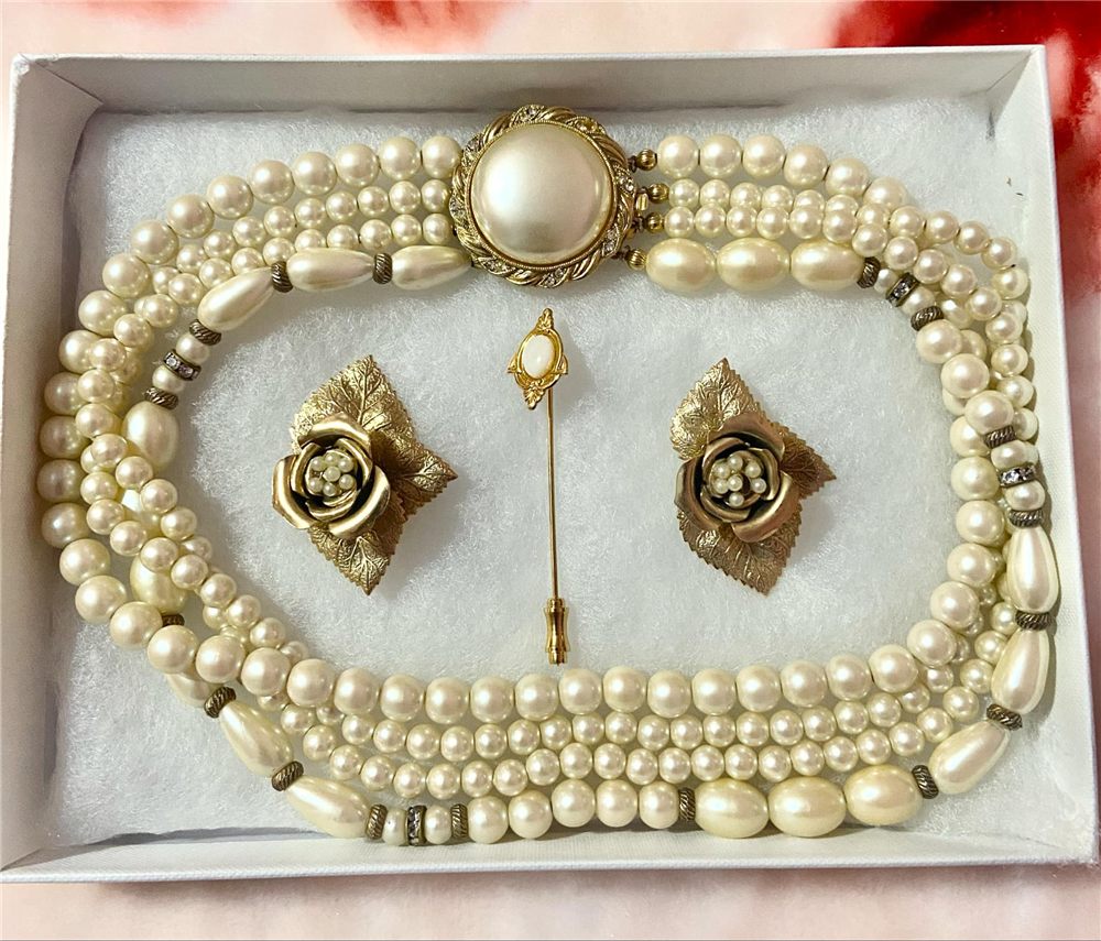 Parure « Perle mabé » — collier, boucles & épingle