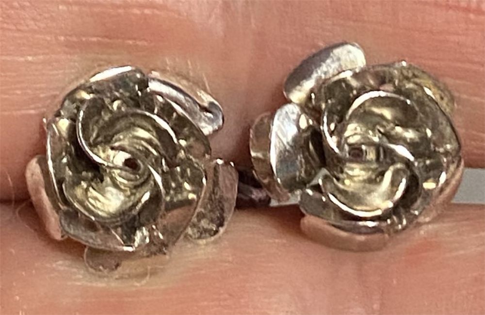 Boucles « Roses d'argent »