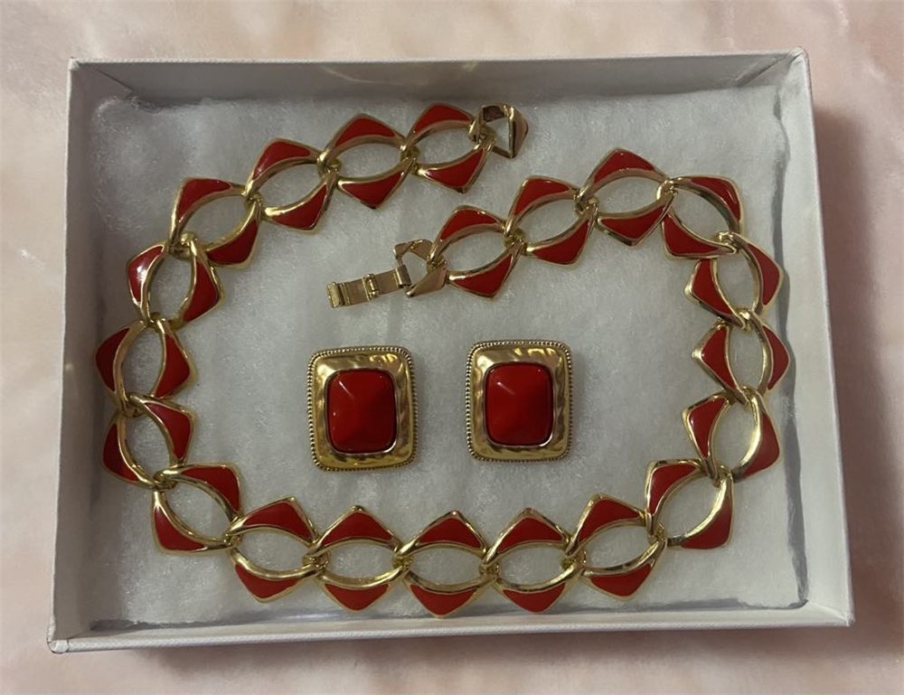 Demi-parure « Rubis du soir » — bracelet & boucles