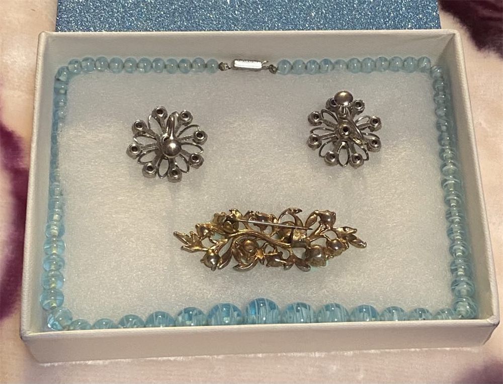 Parure « Givre » — perles aqua & flocons